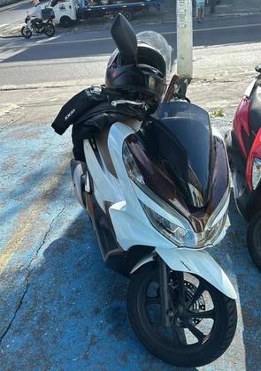 HONDA PCX DLX HONDA PCX DLX